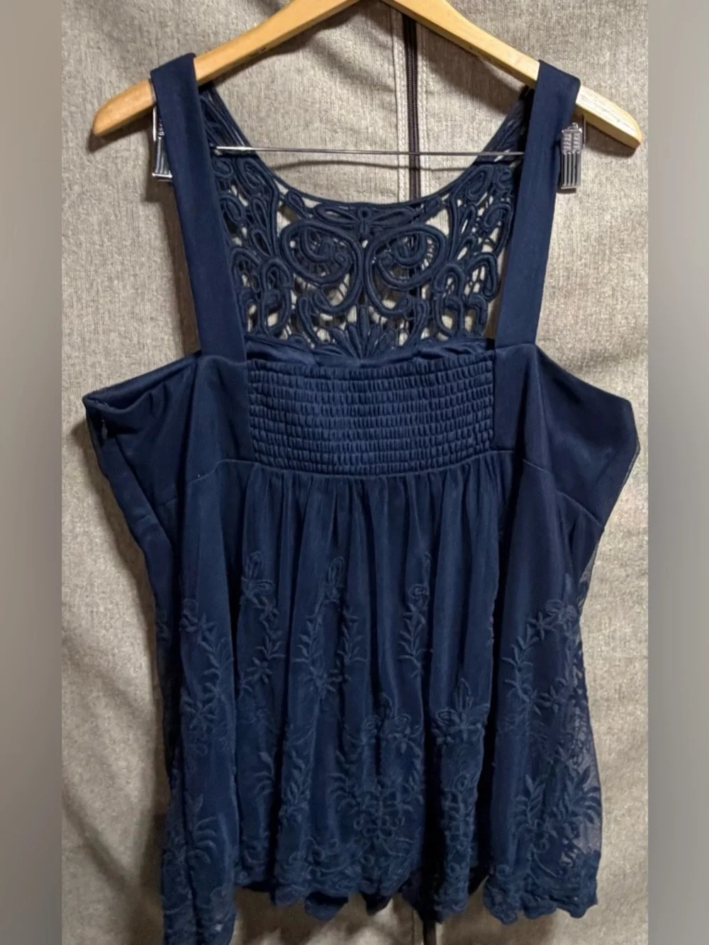 Boston Proper Navy Lace Crochet Sleeveless Top XL - Picture 3 of 8